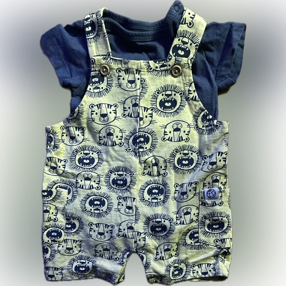 Free Planet overall set 3/6mo
